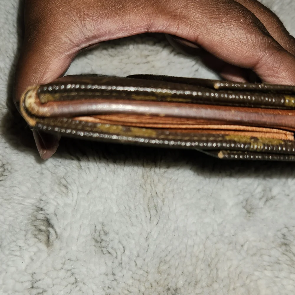 LOUIS VUITTON MONOGRAM CANVAS DOUBLE SNAP VINTAGE  WALLET ! - Picture 16 of 16